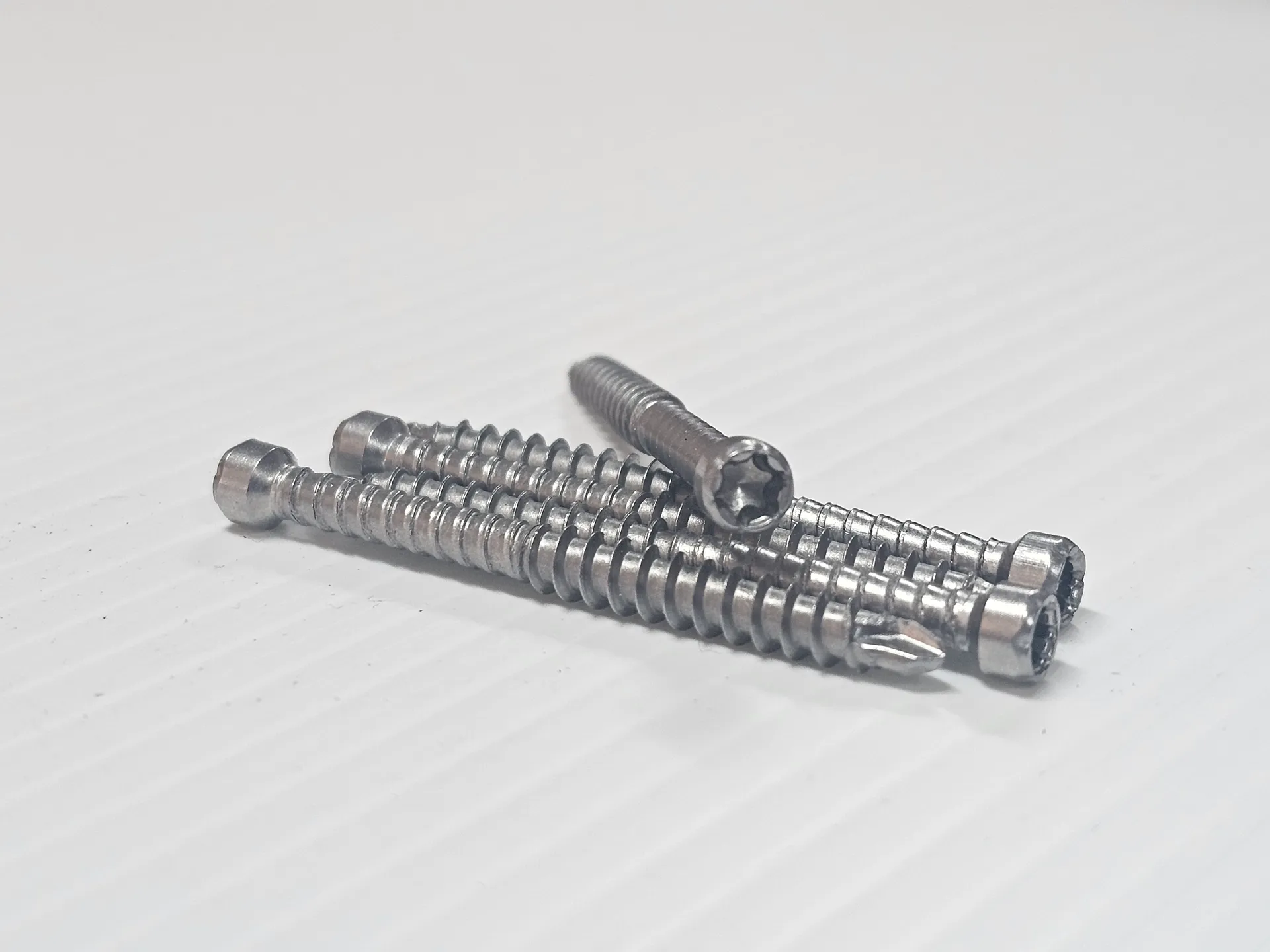 BTISCREW1001_01_01_5c8c497f15b34a3d2074a8942180e5e12dd40d61_Instyle_4.5x50_Stainless_Screws InStyle Cladding Screw Stainless Steel