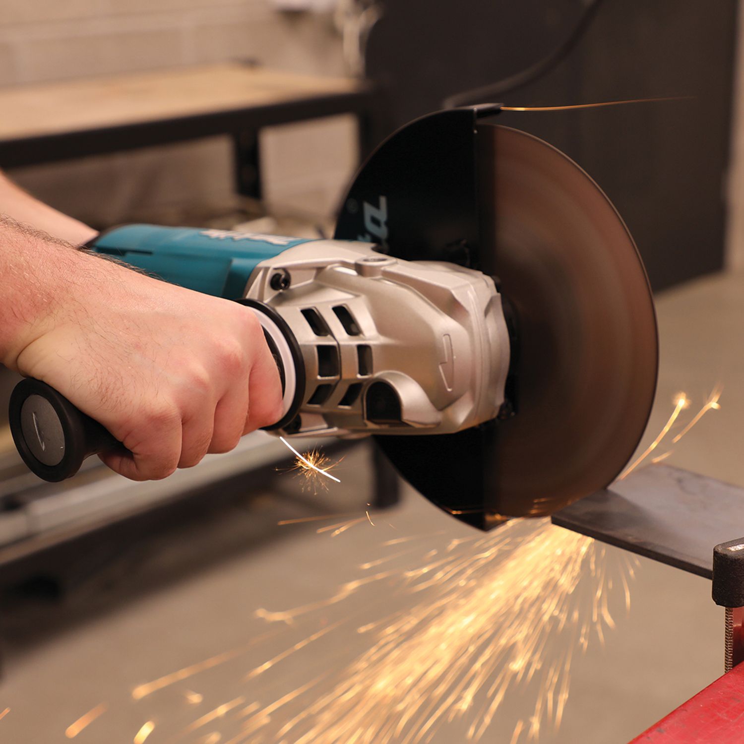 230mm makita deals angle grinder