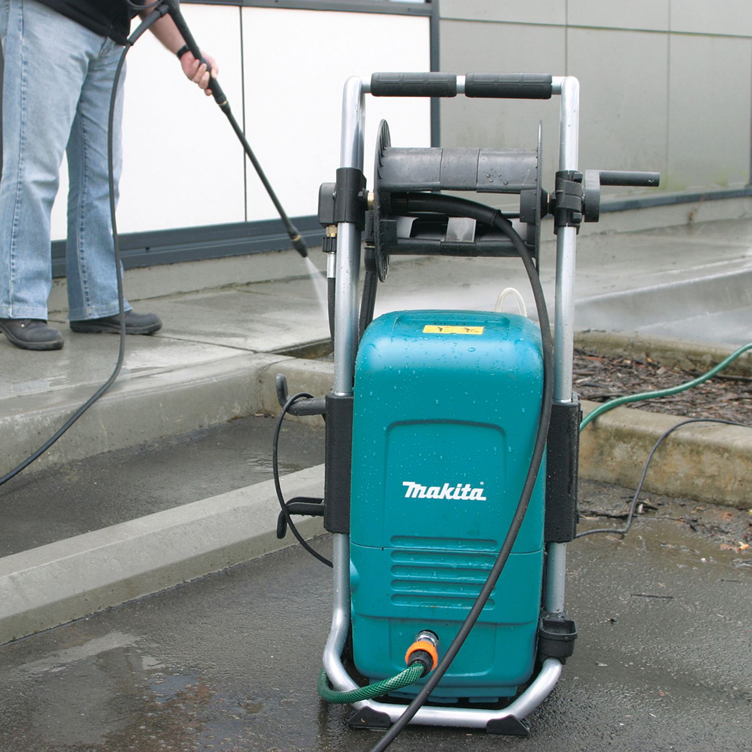 Makita discount water pressure